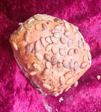 Kürbiskernbrötchen